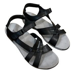 Easy Spiritโ 9 Black Comfort Sandals with Crisscross Straps and Ankle Strap